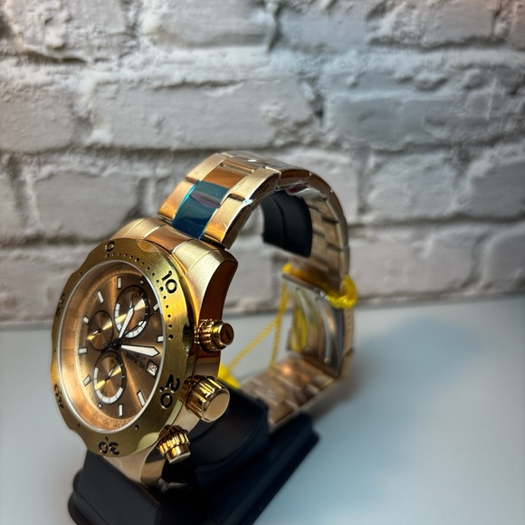 Rose Gold Chronograph Watch with gold accents - Picture 3 of 5